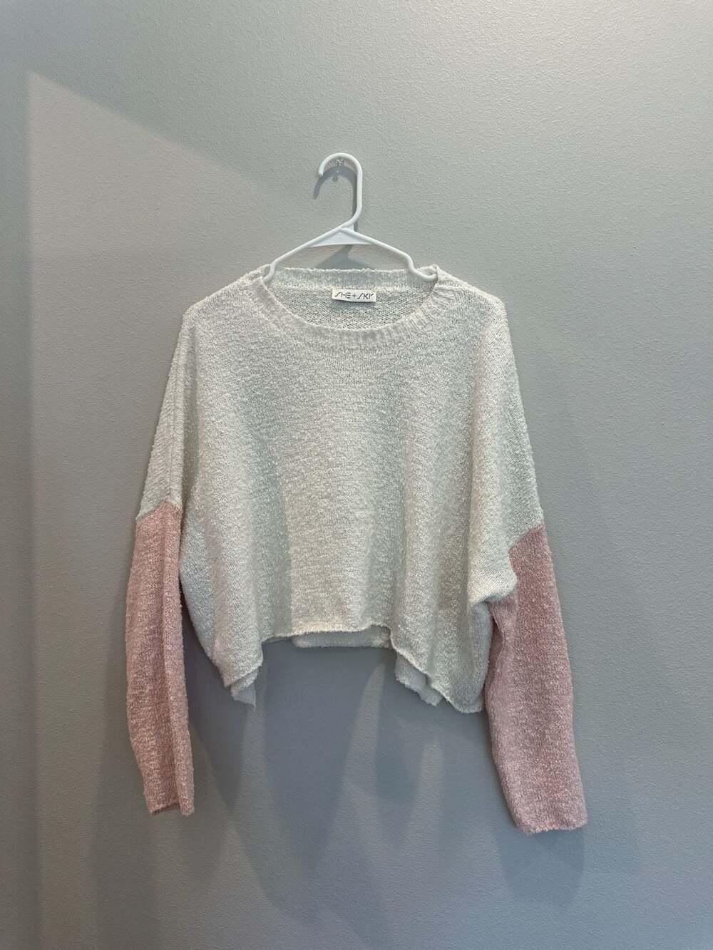 SHE + SKY White and Pink Color-Block Cropped Knit Sweater